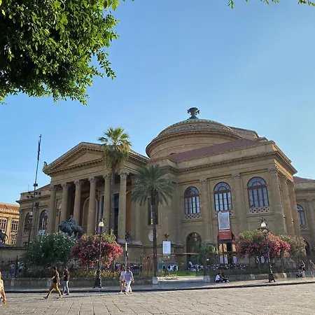 D'aragona بيت ضيافة 4*